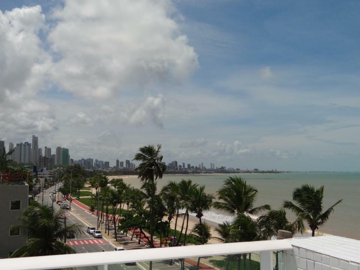 Flat A Beira Mar De Joao Pessoa Com Ar Hotel Exterior photo